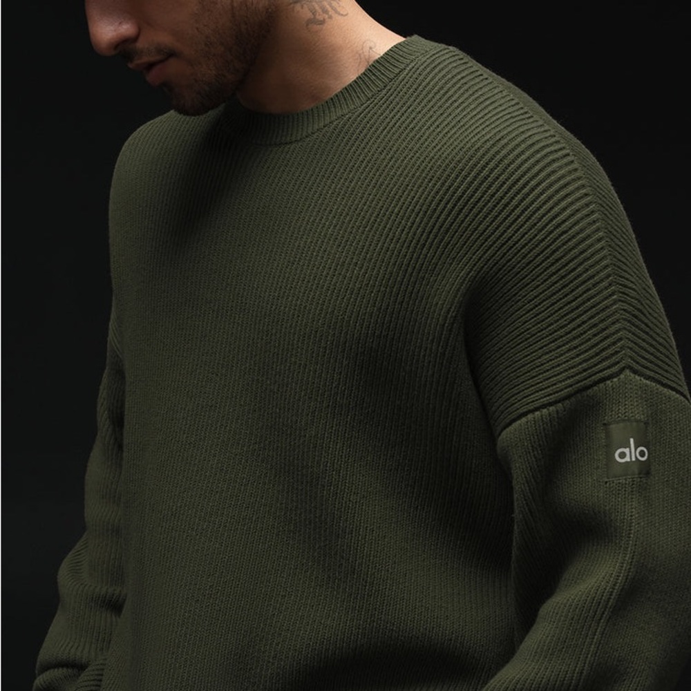 ALO Yoga Men's Forest Green Crewneck Sweater